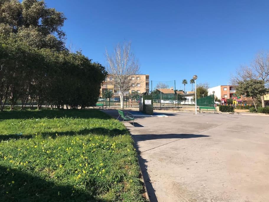 Apartamento En Los Nietos Con Piscina Comunitaria. Esterno foto