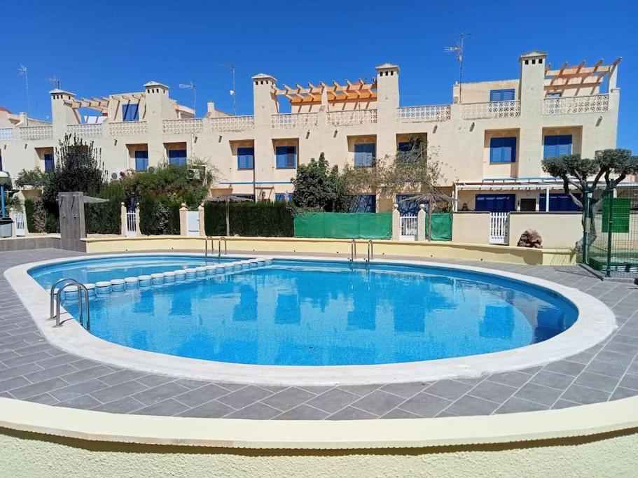Apartamento En Los Nietos Con Piscina Comunitaria. Esterno foto