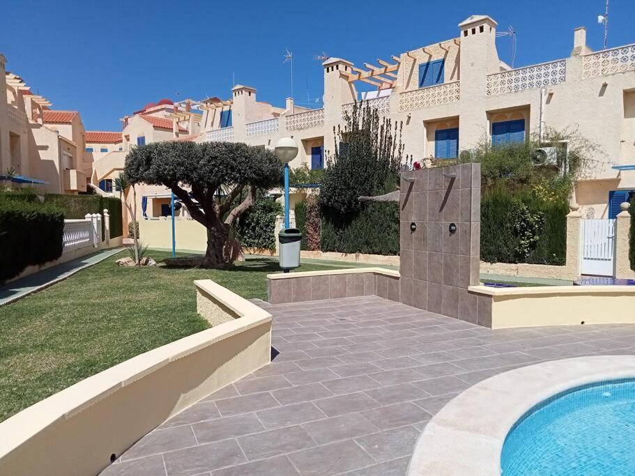 Apartamento En Los Nietos Con Piscina Comunitaria. Esterno foto